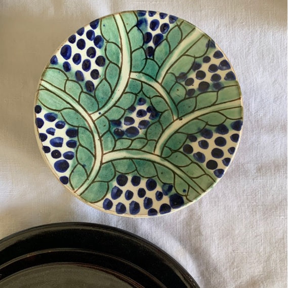 Assiette creuse artisanale en céramique traditionnelle avec motifs peints à la main FOLIAGE