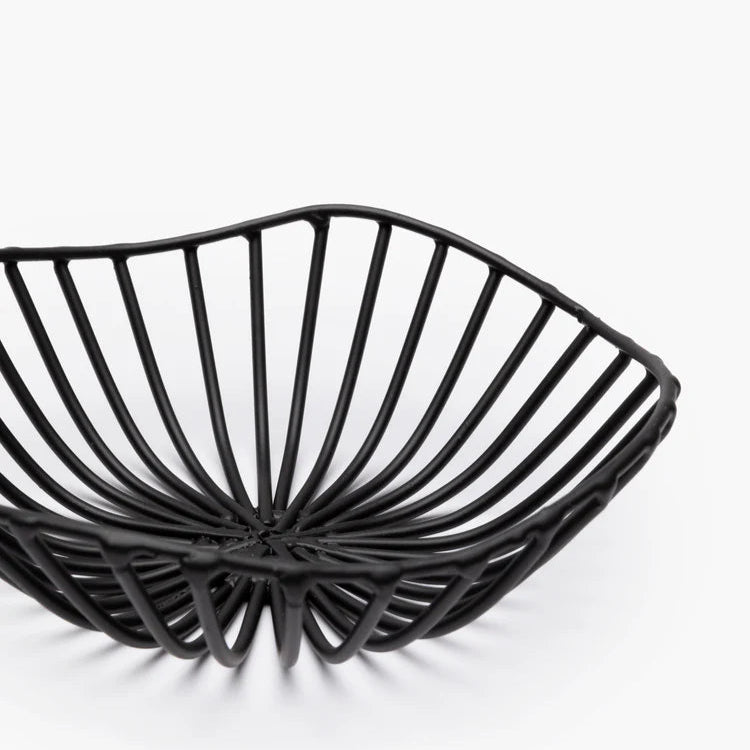 CORBEILLE A PAIN EN METAL NOIR SERAX