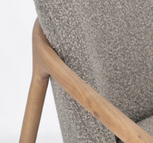 Charger l&#39;image dans la galerie, Fauteuil ultra design gris avec structure bois apparente
