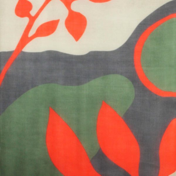 Echarpe en laine roulée avec le dessin Palme kaki: un motif graphique et végétal dans les tons vert kaki, orange, beige et gris.