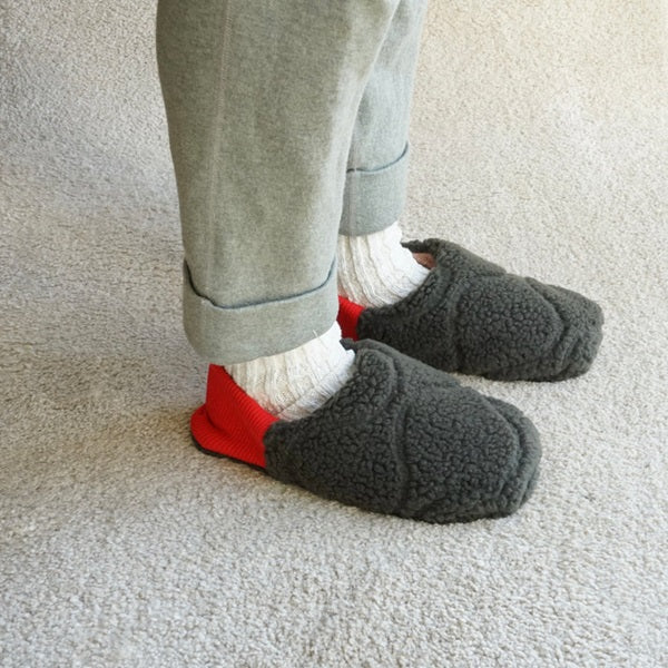 Chaussons Merippa moumoute kaki rouge