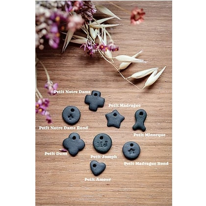 Collier élastique et céramique blanche ou noire fabriqué en France