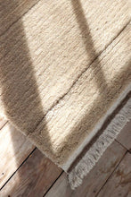 Charger l&#39;image dans la galerie, Tapis lavable en laine STEPPE Beige  (170 x 240 cm) de LORENA CANALS
