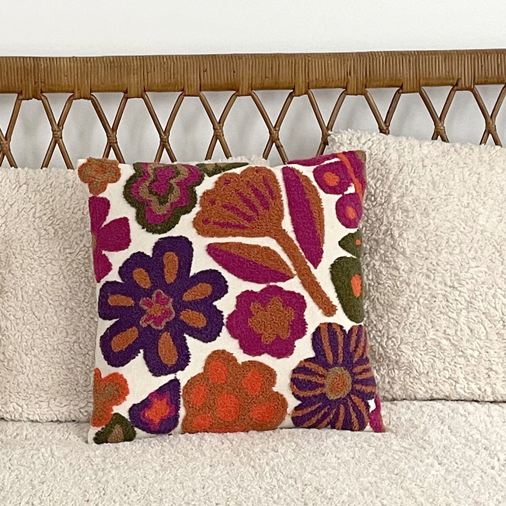 Coussin fleuri tendance japonisante carré