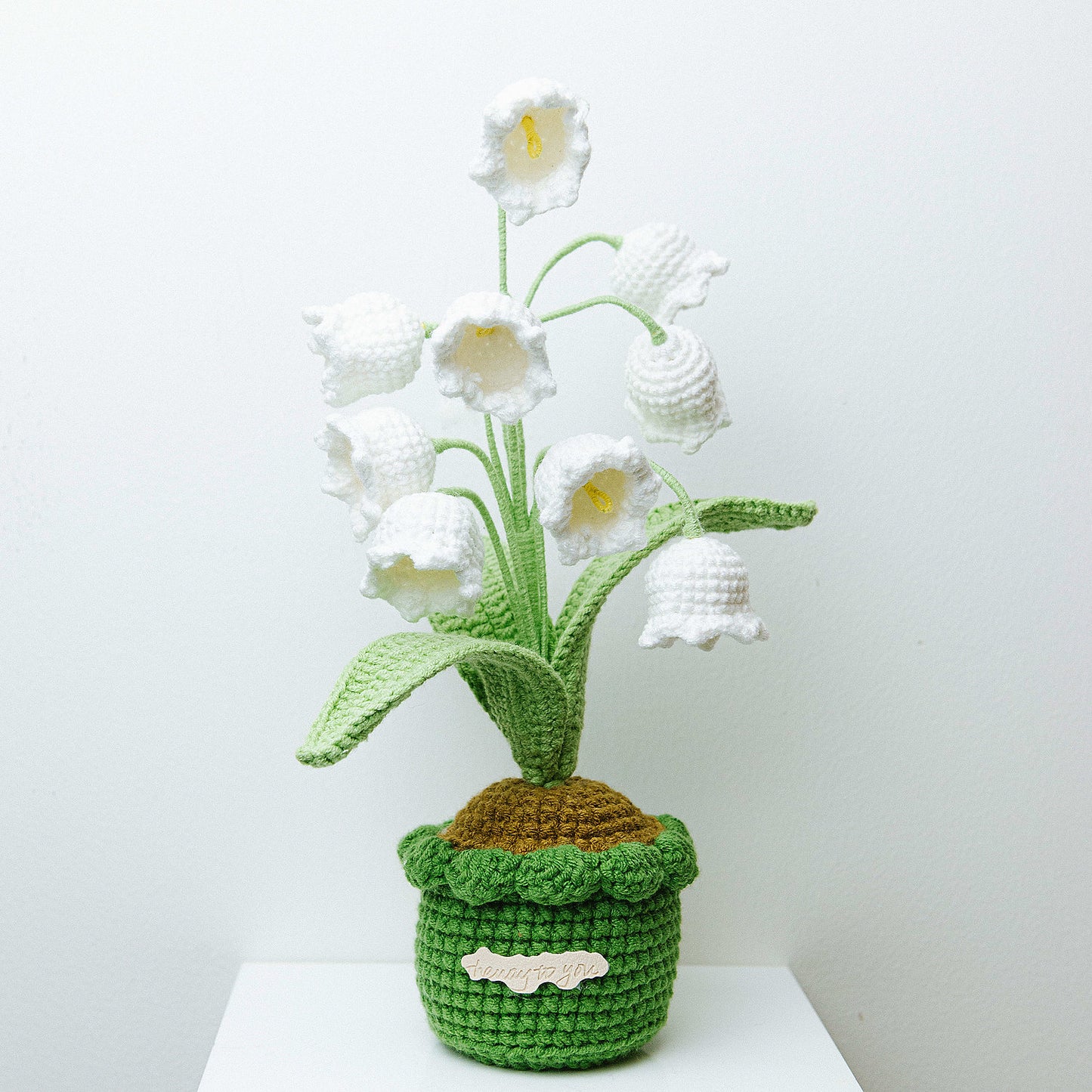 Muguet en crochet en pot.