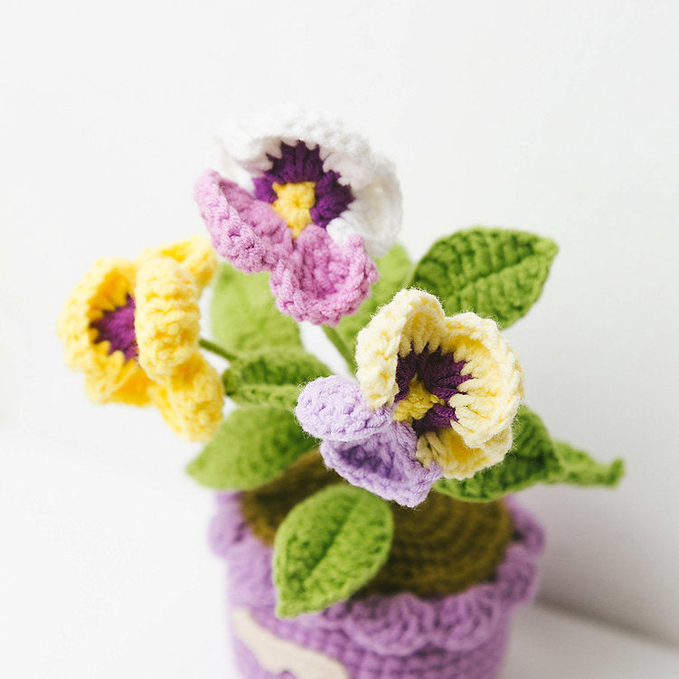 Pensées en crochet fait main – Fleur décorative en pot