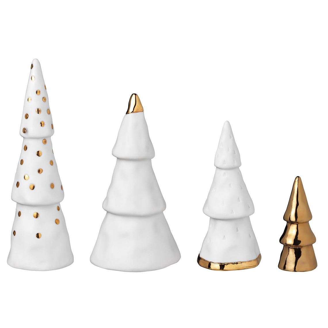 Lot de 4 sapins décoratifs de différentes tailles, en porcelaine blanche avec des pointes de doré.