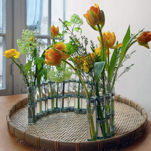 VASE TSE TSE AVEC DES TUBES EN VERRE