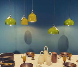 Suspension artisanale en céramique modèle Cloche jaune vert fabriquée en France