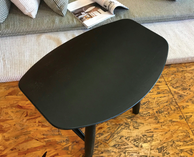 Tabouret en bois de hêtre noir
