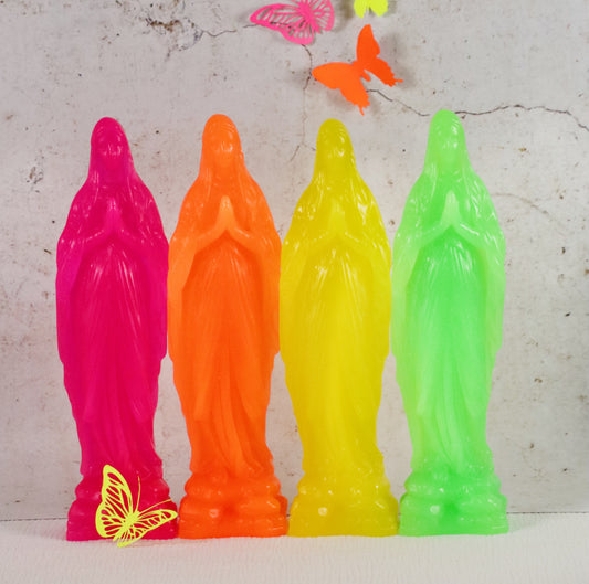 Vierge Notre Dame en cire de la Ciergerie des Prémontrés - plusieurs coloris