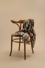 Charger l&#39;image dans la galerie, Plaid en laine MOISMONT 140 x 200 cm
