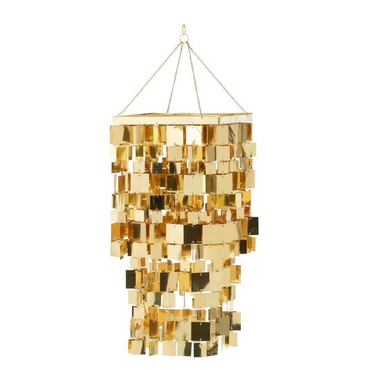Abat-jour carré avec une cascade de sequins dorés.