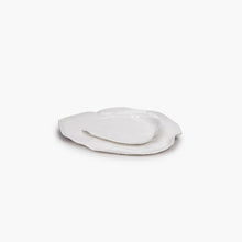 Charger l&#39;image dans la galerie, Assiette &quot;perfect imperfection&quot;
