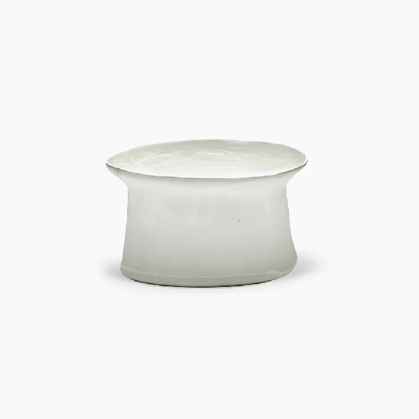 Assiette creuse sur large pied 