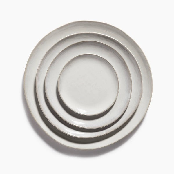 Assiette Taille L "La Mère" de Marie Michielssen pour Serax