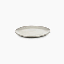 Charger l&#39;image dans la galerie, Assiette Taille S &quot;La Mère&quot; de Marie Michielssen pour Serax
