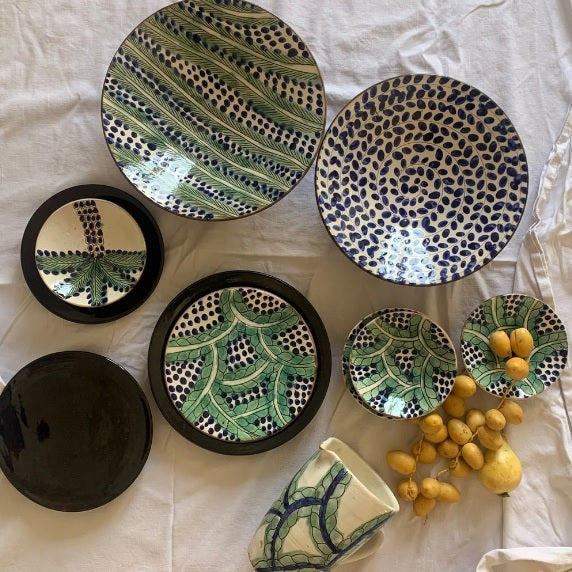 Assiette creuse artisanale en céramique traditionnelle avec motifs peints à la main FOLIAGE