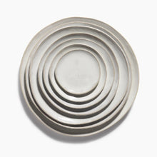 Charger l&#39;image dans la galerie, Assiette Taille S &quot;La Mère&quot; de Marie Michielssen pour Serax
