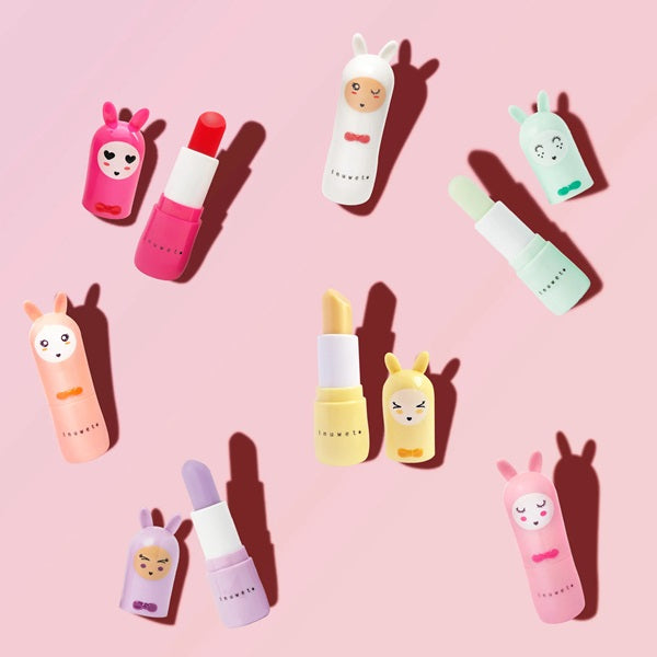Baumes à lèvre en forme de lapins colorés, différents parfums.