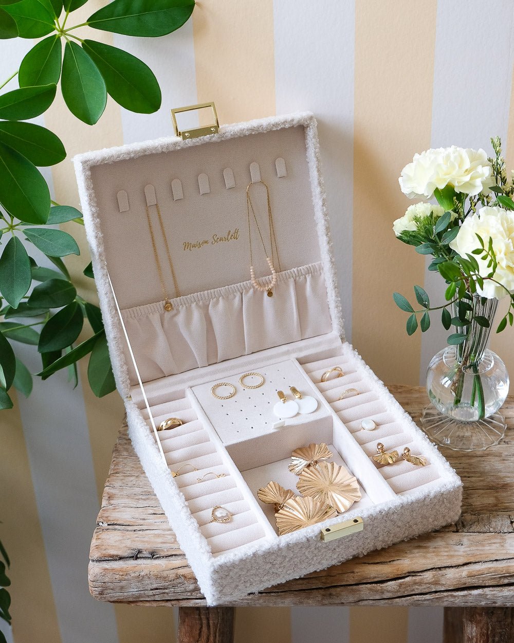 BOITE A BIJOUX EN MOUMOUTE BLANC LA PETITE BOITE JAUNE