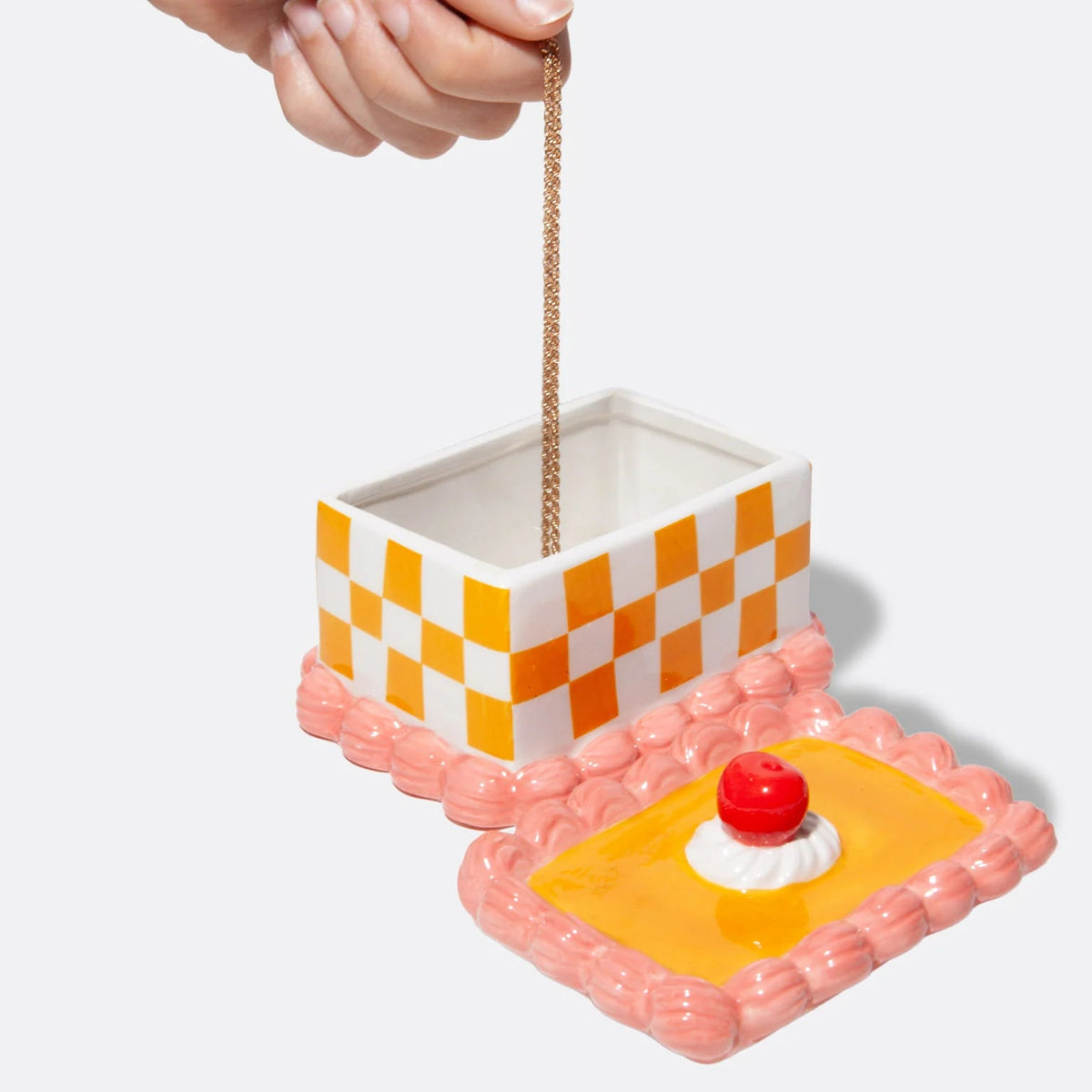 Boîte en céramique en forme de gâteau
