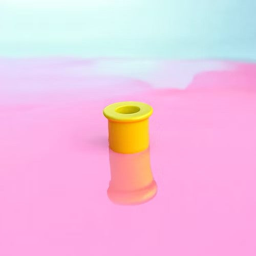 Adaptateur pour petites bougies en acier thermolaqué, coloris jaune. 