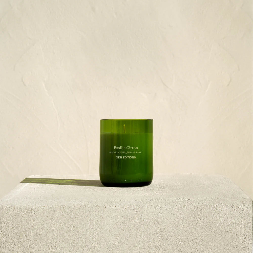 BOUGIE-PARFUMEE-Q-DE-BOUTEILLES-BASILIC-CITRON-LA-PETITE-BOITE-JAUNE