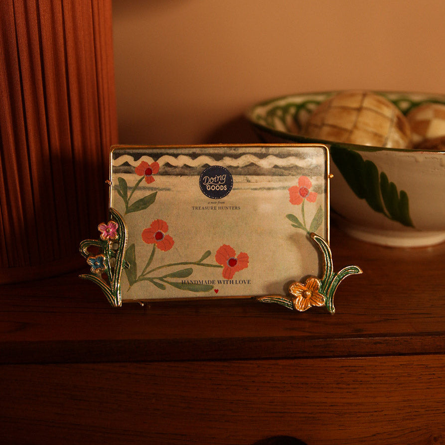 Cadre photo en laiton doré, avec fleurs colorées