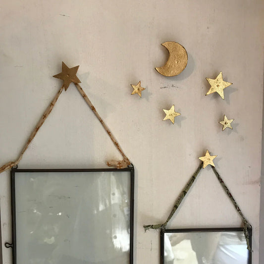 CLOU_COEUR_DECORATIF_EN_LAITON_BONCOEURS_-_LA_PETITE_BOITE_JAUNE