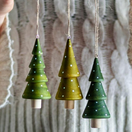 COFFRET DE 3 SAPINS EN BOIS VERT - LA PETITE BOITE JAUNE