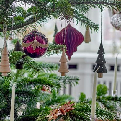 COFFRET_DE_6_DECOS_DE_NOEL_SAPINS_EN_BOIS_-_LA_PETITE_BOITE_JAUNE