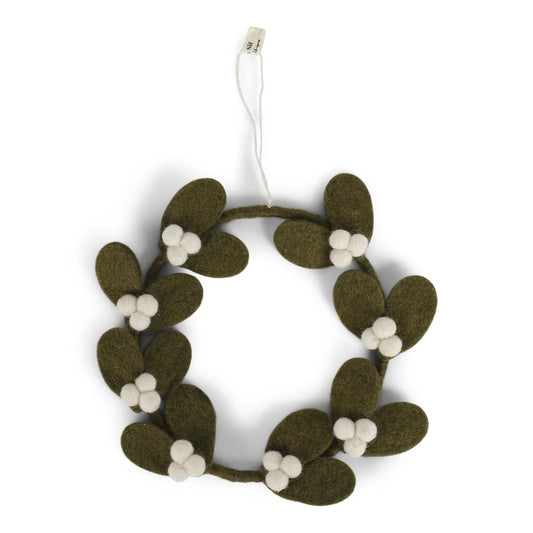 Couronne de gui blanc avec feuilles vertes en laine. 