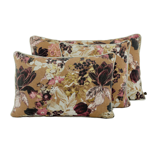 Coussin carré en lin, housse avec imprimé floral dans les tons gold, violet et rose. 