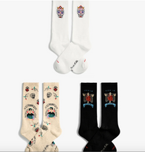Charger l&#39;image dans la galerie, Coffret cadeau de Chaussettes les plus cools sur FRIDA KAHLO : 3 paires différentes
