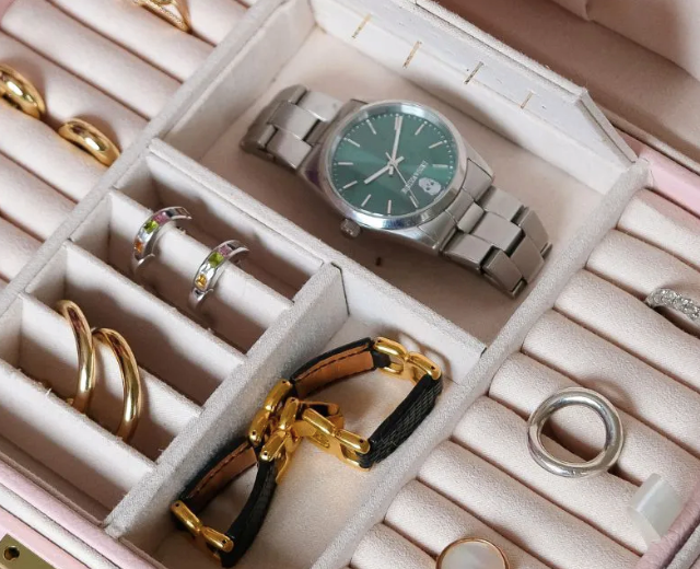 Boite à bijoux pour la maison ou le voyage : la super grande avec tiroir