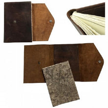 Charger l&#39;image dans la galerie, Carnet d&#39;artiste Nilgiris avec couverture en cuir
