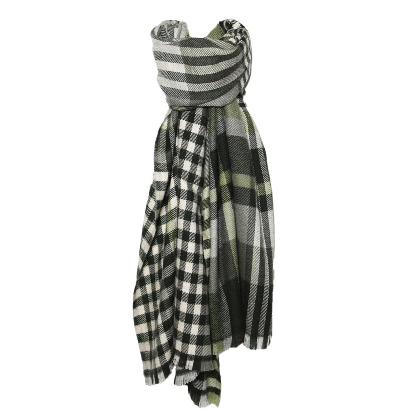 Echarpe en laine à motifs écossais dans les tons verts foncés et noirs.