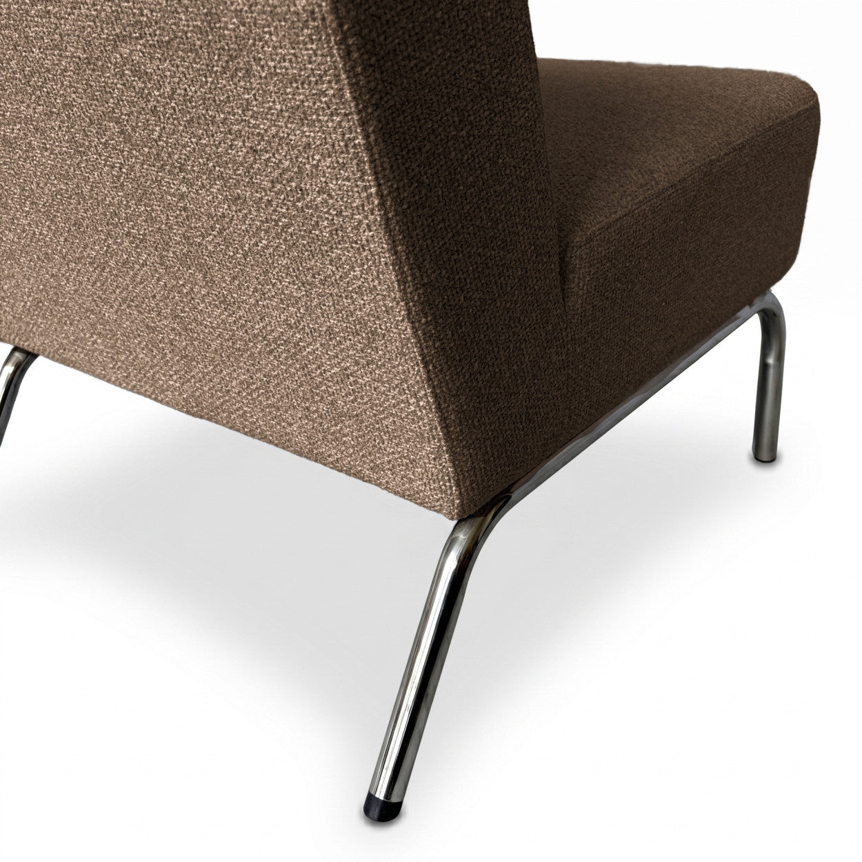 FAUTEUIL EN TWEED NOISETTE ET PIED CHROME - LA PETITE BOITE JAUNE