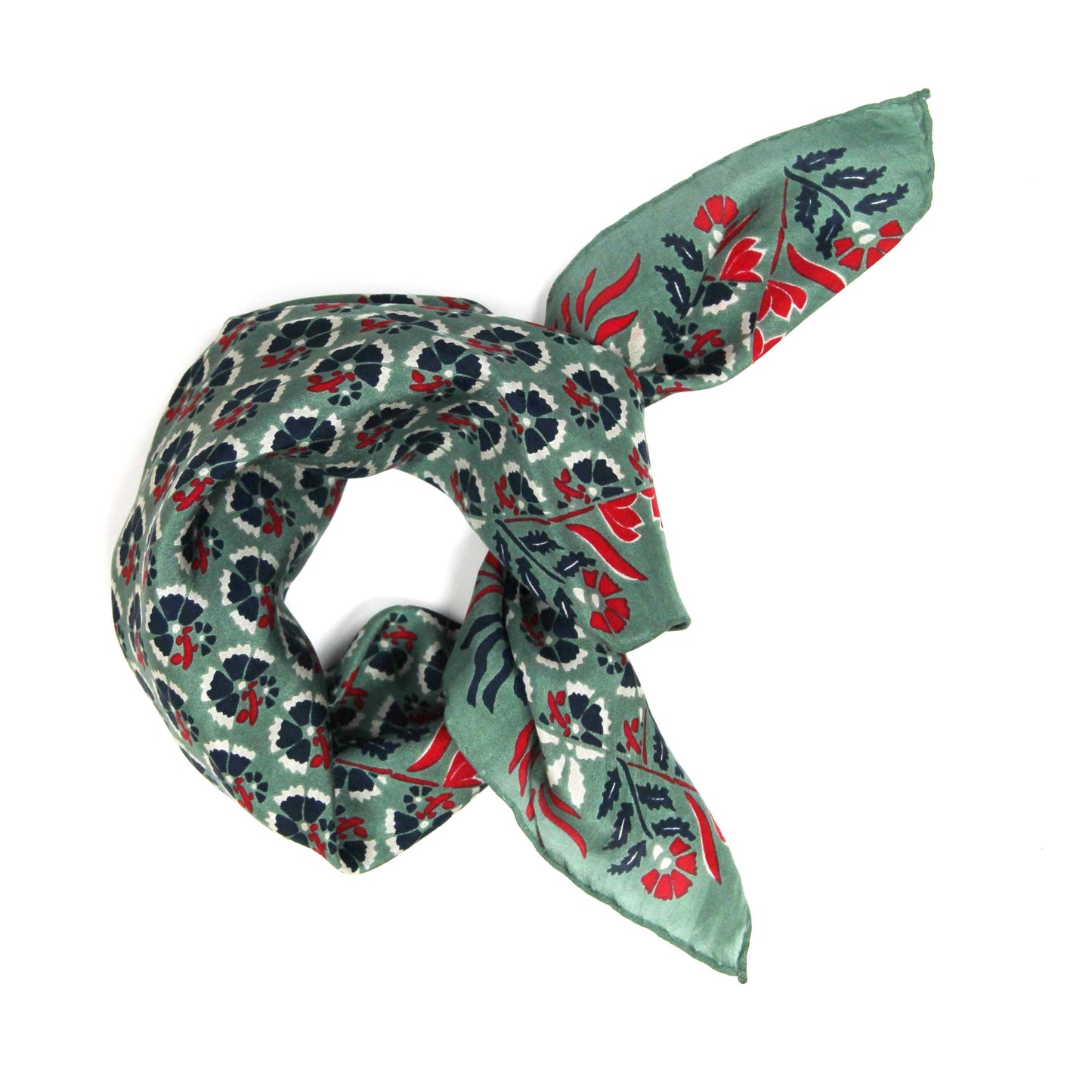 Foulard carré en soie avec motif floral, dans les tons vert, bleu foncé et rouge. 