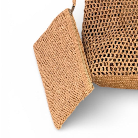 Sac XXL en raphia naturel, fabriqué à la main en crochet ajouré.