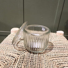 Charger l&#39;image dans la galerie, Pot pour gros sel façon verre antique avec couvercle
