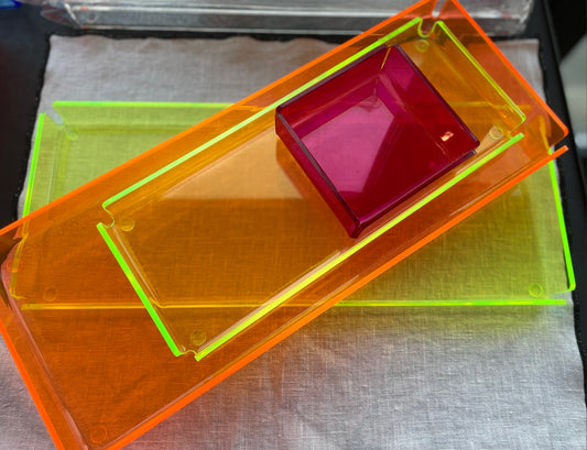 Plateau ultra design en plexi aux coloris pop et fluo Taille XL