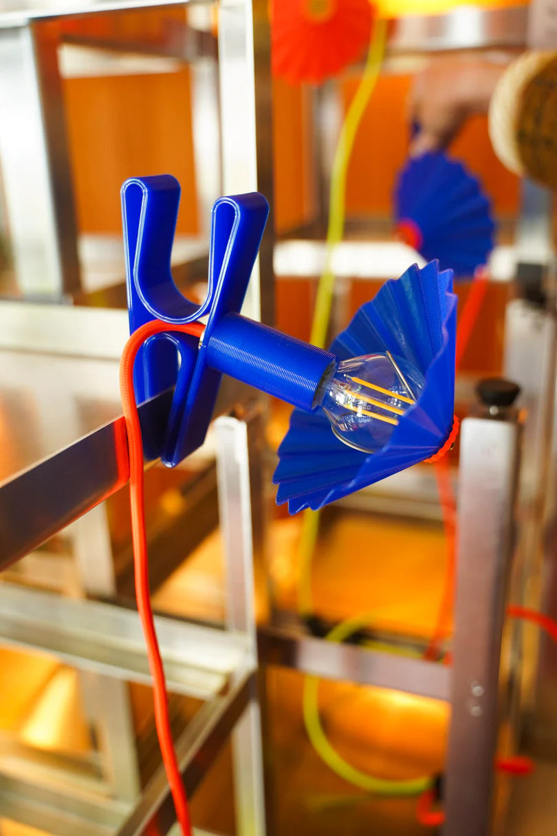 Lampe baladeuse Parasol à pince en plastique recyclé