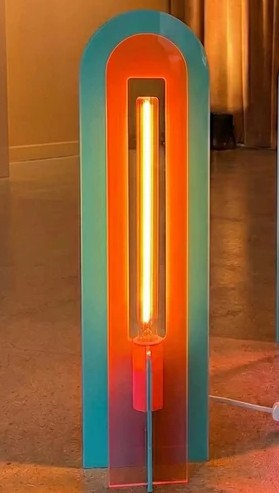 LAMPE_A_POSER_ESPRIT_POP_ART_COLOREE_1-_LA_PETITE_BOITE_JAUNE