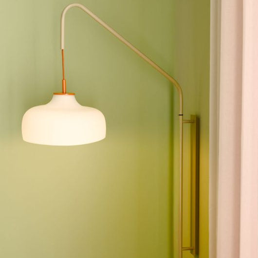 LAMPE MURALE A BRAS MOBILE DESIGN CURRENT DE HUBSCH - LA PETITE BOITE JAUNE