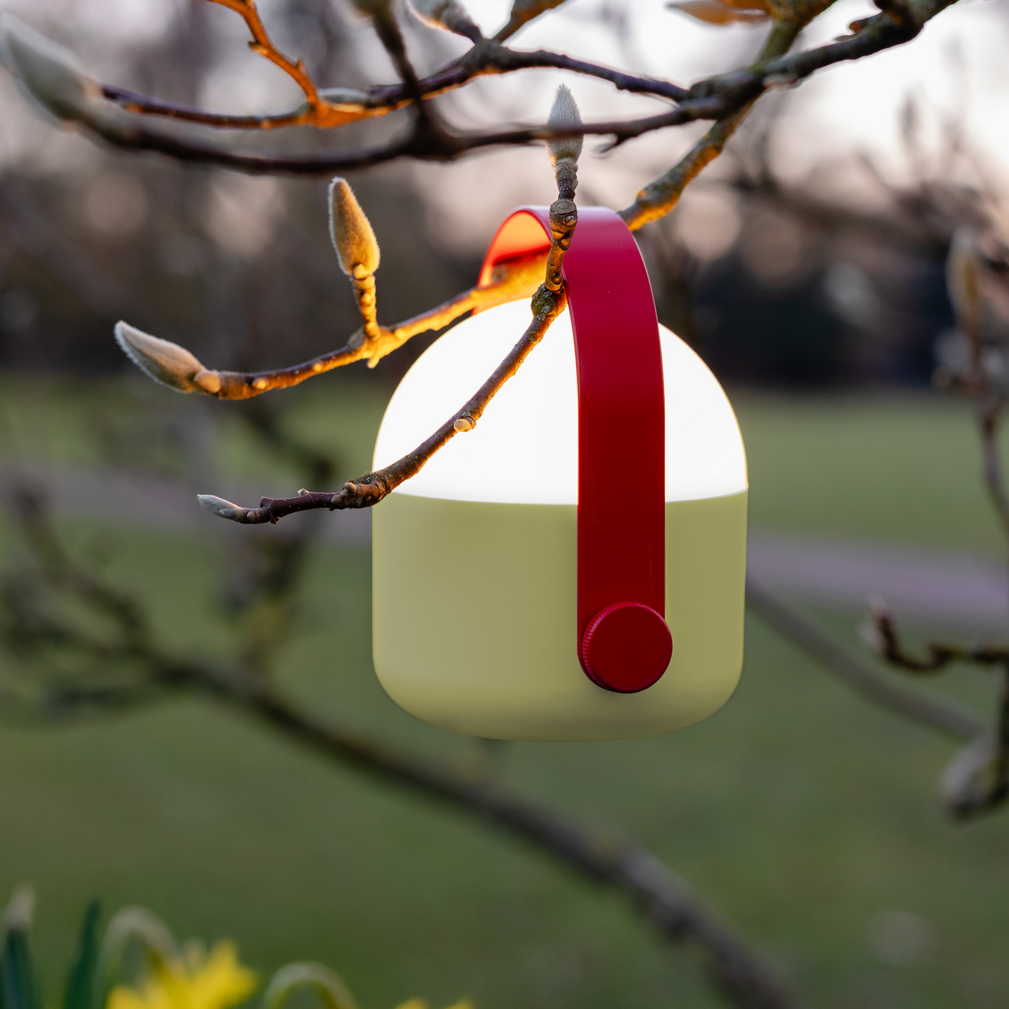 Lampe de table baladeuse LED rechargeable et orientable