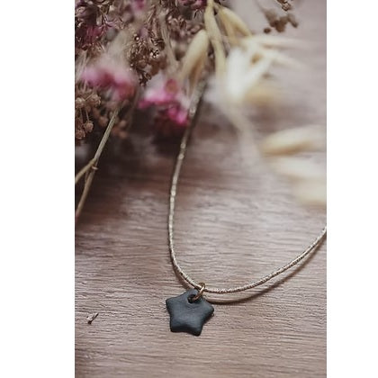 Collier élastique et céramique blanche ou noire fabriqué en France