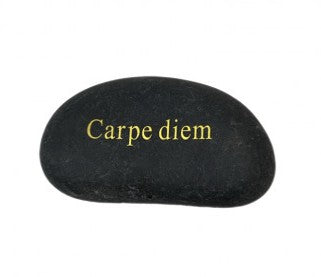 LAPETITEBOITEJAUNEgaletdecoratifenpierreavectexteCARPEDIEM