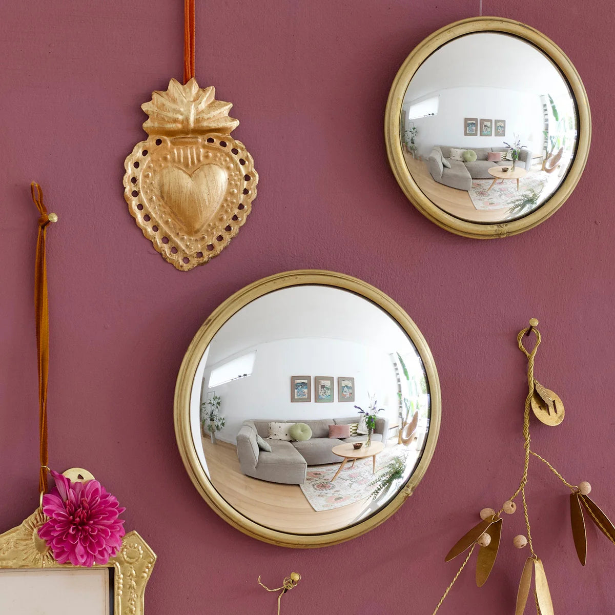 Miroir convexe en décoration.